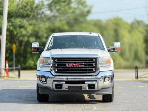 Used 2016 GMC Sierra 2500 SLT w/ Duramax Plus Package AWD/4WD image 28