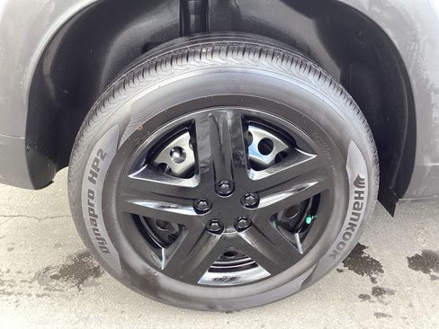 Used 2025 Chevrolet Trax LS image 20