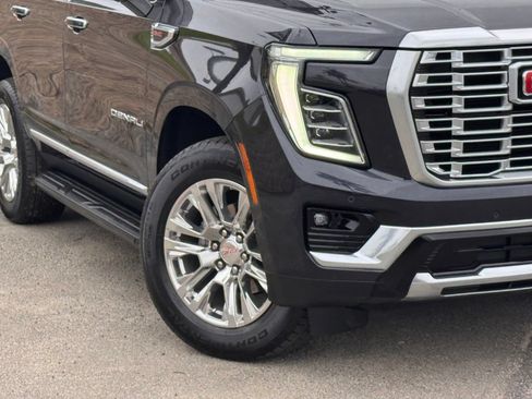 Used 2025 GMC Yukon Denali AWD/4WD image 4