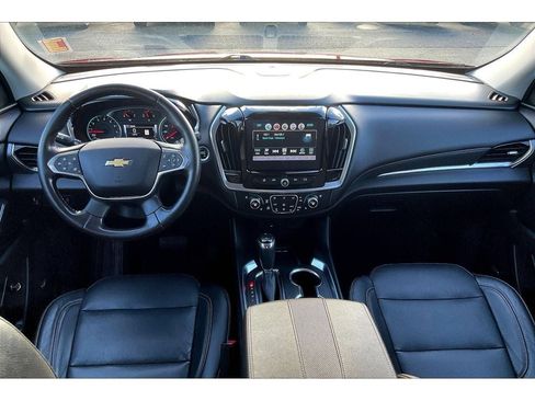 Used 2019 Chevrolet Traverse Premier image 16
