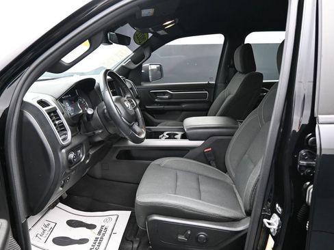 Used 2022 RAM 1500 Big Horn AWD/4WD image 9