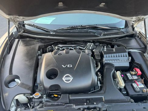 Used 2013 Nissan Maxima 3.5 SV image 16