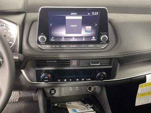 New 2025 Nissan Rogue SV image 16