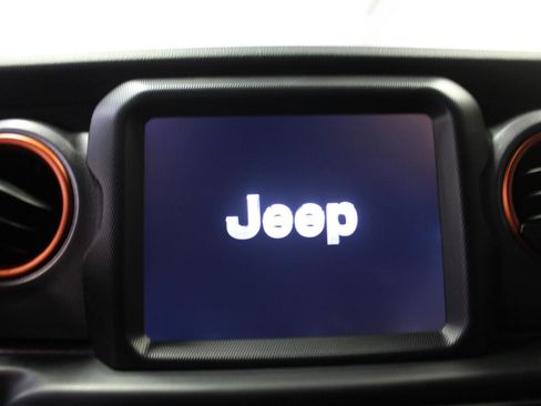Used 2022 Jeep Gladiator Mojave w/ LED Lighting Group AWD/4WD image 14