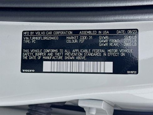 Used 2024 Volvo S60 T8 Plus w/ Climate Package image 34