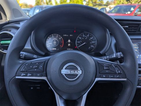 Used 2023 Nissan Kicks SV image 19