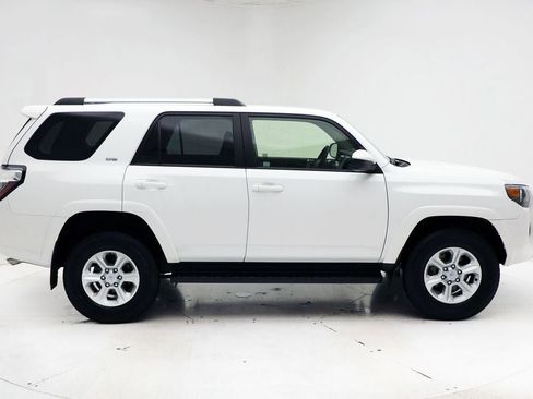 Used 2024 Toyota 4Runner SR5 image 3