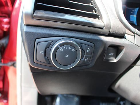 Used 2017 Ford Fusion SE w/ Fusion SE Technology Package AWD/4WD image 17