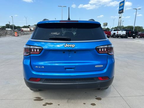 Used 2024 Jeep Compass Latitude AWD/4WD image 4