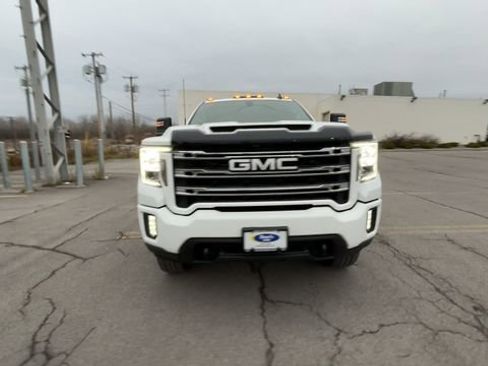 Used 2021 GMC Sierra 2500 SLE w/ SLE Value Package; image 3