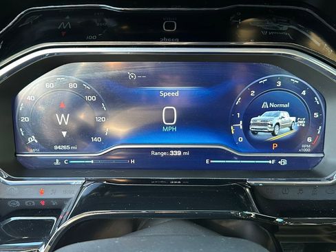 Used 2023 Chevrolet Silverado 1500 LTZ image 34