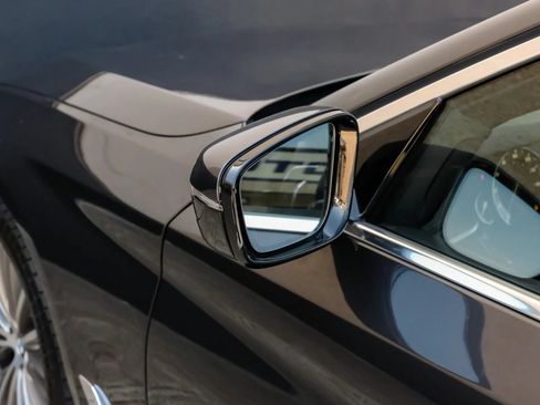 Used 2018 BMW 530i RWD image 52
