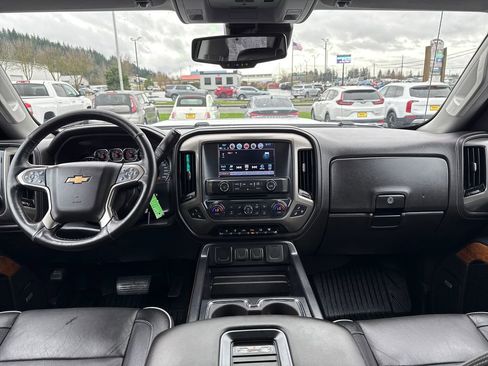 Used 2019 Chevrolet Silverado 2500 High Country w/ Duramax Plus Package AWD/4WD image 26