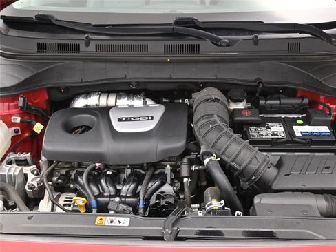 Used 2020 Hyundai Kona Limited w/ Cargo Package image 10