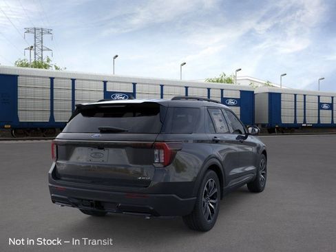 New 2026 Ford Explorer ST-Line AWD/4WD image 8