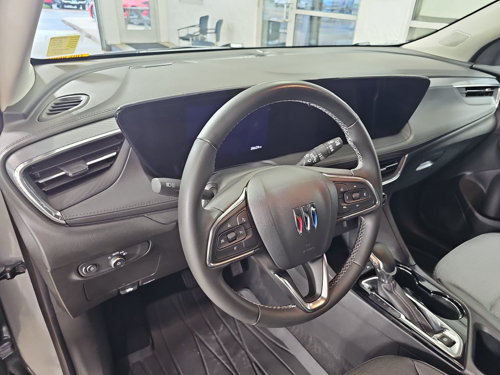 Used 2024 Buick Encore GX Preferred FWD image 19