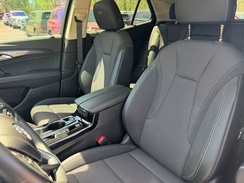 Used 2023 Buick Envision Preferred w/ Sport Touring Package AWD/4WD image 19