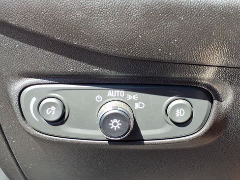Used 2019 Chevrolet Equinox Premier AWD/4WD image 11
