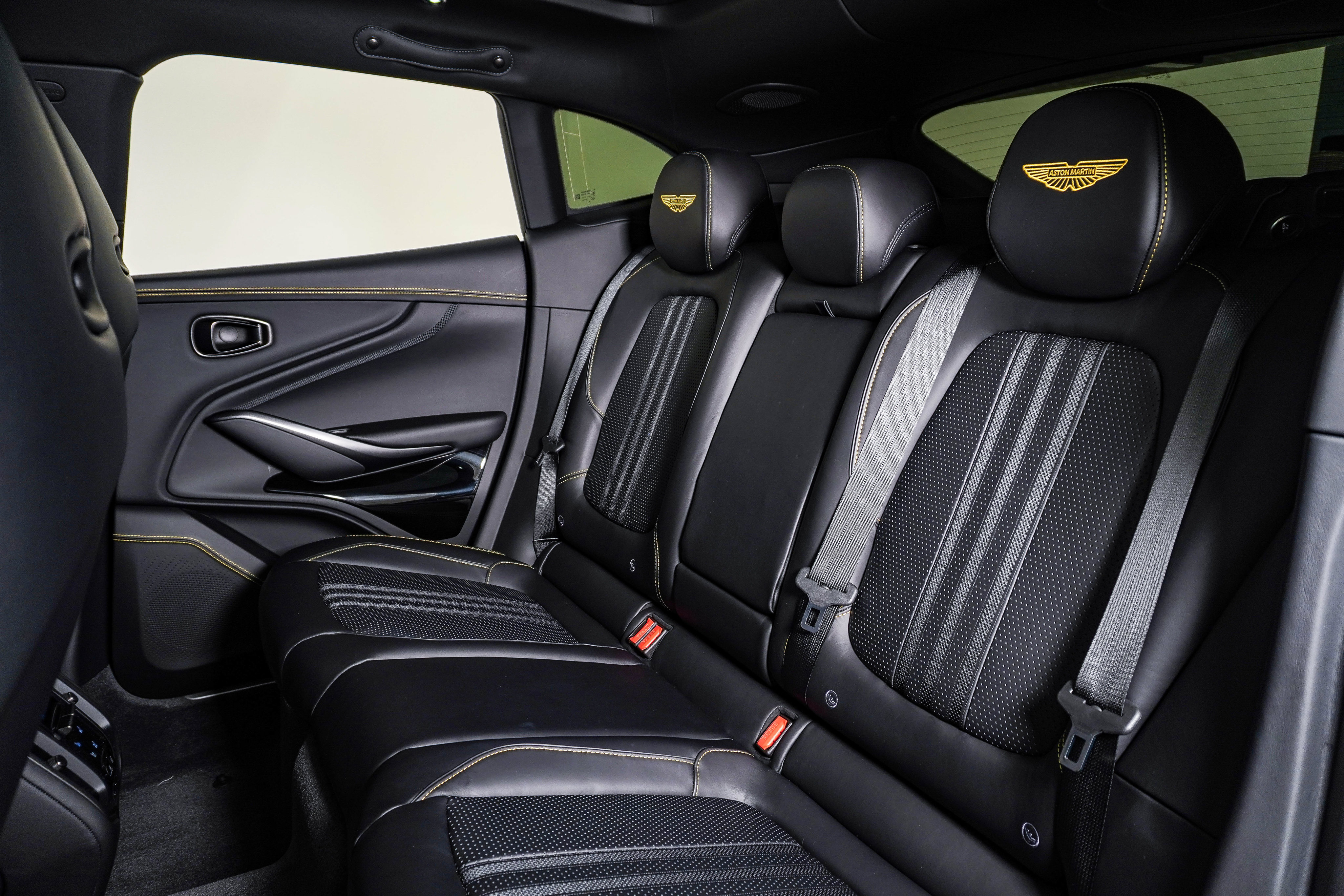 Used 2026 Aston Martin DBX 707 AWD/4WD image 21
