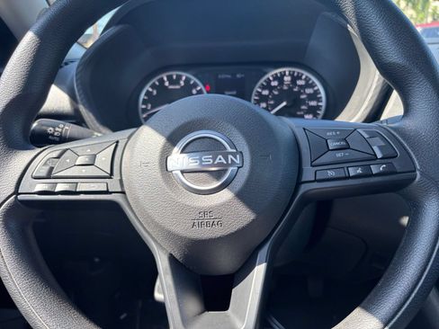 Used 2025 Nissan Sentra S FWD image 23