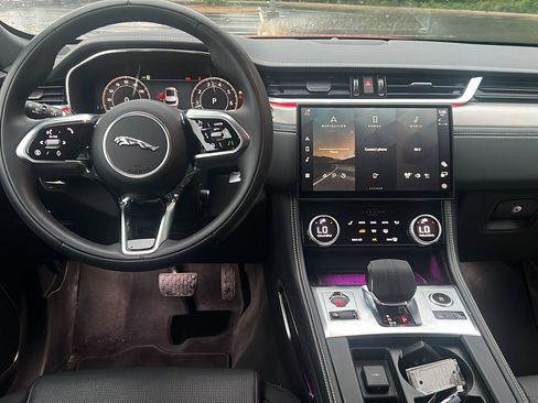 Used 2026 Jaguar F-PACE R-Dynamic S AWD/4WD image 10