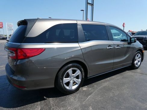 Used 2019 Honda Odyssey EX image 5