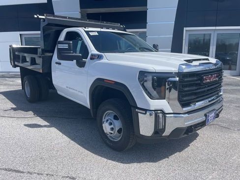 New 2026 GMC Sierra 3500 Pro w/ Convenience Package AWD/4WD image 2