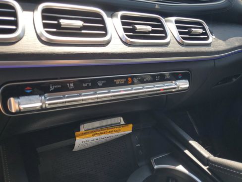 New 2026 Mercedes-Benz GLS 450 4MATIC image 37