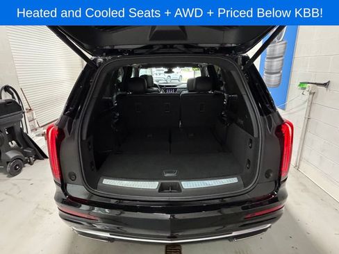 Used 2024 Cadillac XT6 Premium Luxury AWD/4WD image 22