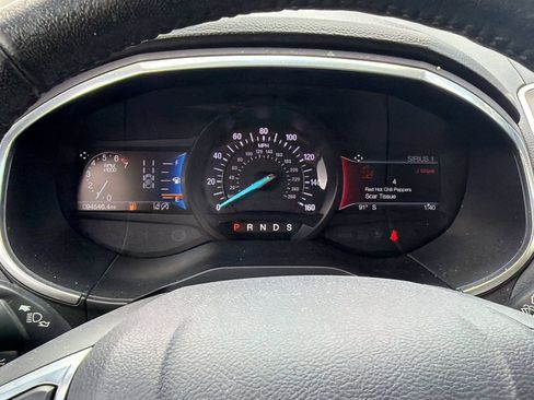 Used 2019 Ford Edge Titanium w/ Equipment Group 301A FWD image 21