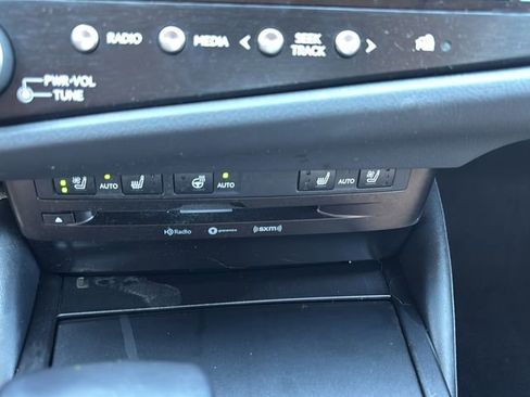 Used 2022 Lexus ES 300h 300h w/ Premium Package image 27