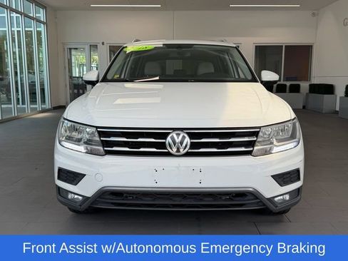 Used 2018 Volkswagen Tiguan SEL AWD/4WD image 2