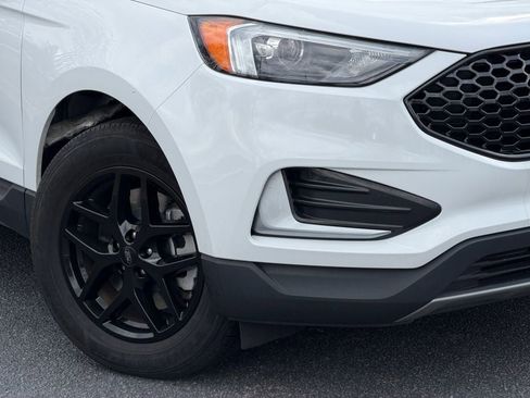 Certified 2023 Ford Edge SEL image 7
