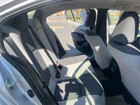 Used 2024 Toyota Corolla LE FWD image 30