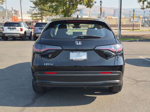 Certified 2023 Honda HR-V LX image 7