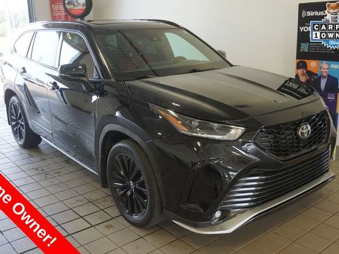 Used 2023 Toyota Highlander XSE AWD/4WD image 1