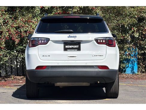 Used 2025 Jeep Compass Limited AWD/4WD image 5