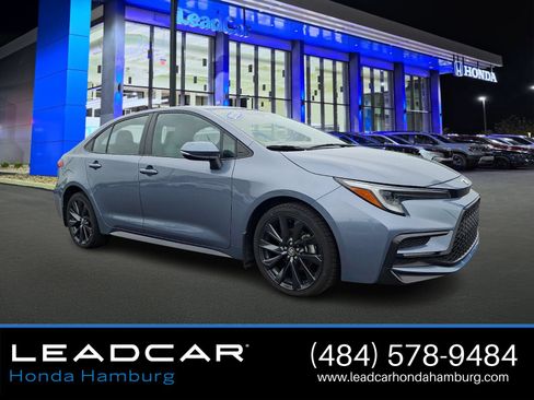Used 2024 Toyota Corolla SE w/ SE Convenience Package FWD image 1