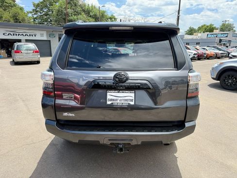 Used 2020 Toyota 4Runner Venture image 8