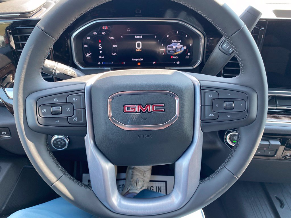 Used 2026 GMC Sierra 3500 SLE w/ SLE Value Package AWD/4WD image 15
