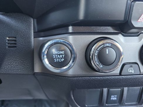 Certified 2023 Toyota Tacoma TRD Sport AWD/4WD image 19