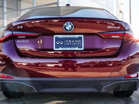 Used 2022 BMW i4 eDrive40 image 9