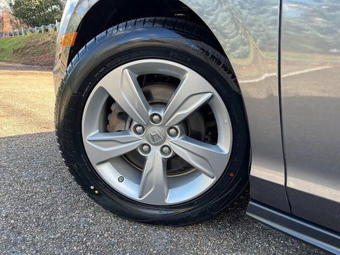 Used 2019 Honda Odyssey EX image 46