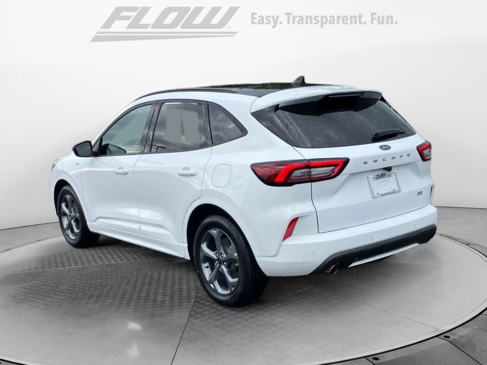 Used 2023 Ford Escape ST-Line w/ Tech Pack #1 FWD image 6