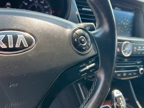 Used 2016 Kia K900 Luxury RWD image 21