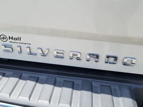Used 2014 Chevrolet Silverado 1500 LTZ Z71 w/ LTZ Plus Package AWD/4WD image 15