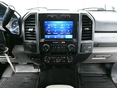 Used 2022 Ford F250 XLT image 31