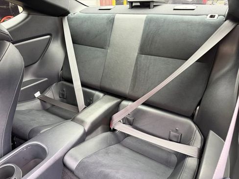 Used 2018 Toyota 86 RWD image 13