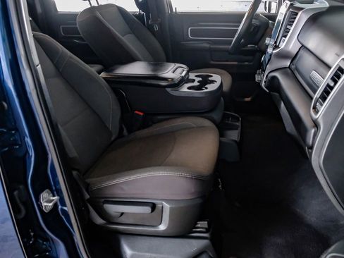 Used 2024 RAM 2500 Big Horn w/ Night Edition image 31