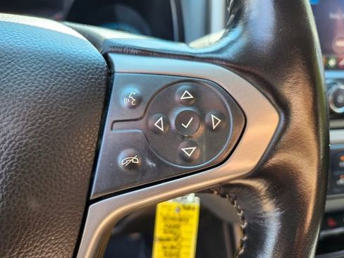 Used 2022 Chevrolet Colorado Z71 AWD/4WD image 30